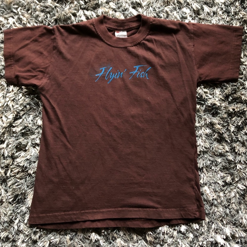 Flyin’ Fish Barbados ~ Graphic Tee ~ Boys Size 10-12
